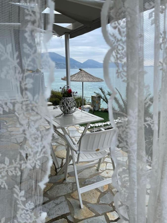 Villa Lori Qeparo Eksteriør billede